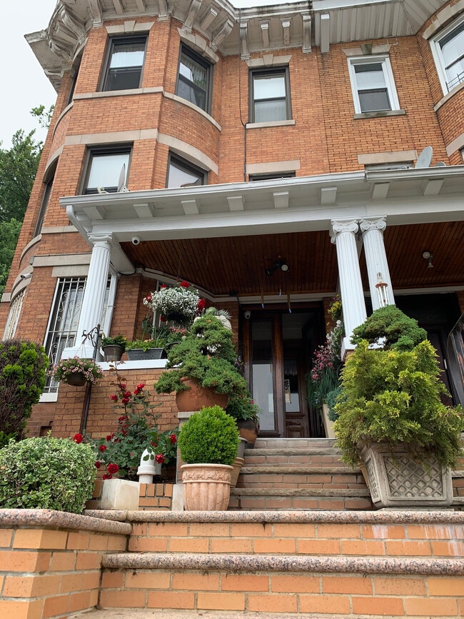 Photo - 129 Sunnyside Ave