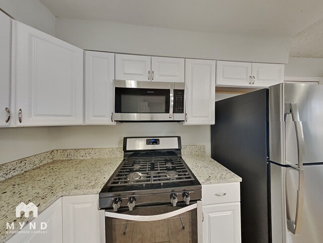 Photo - 1165 Hart Ave