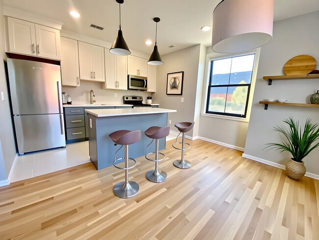 Photo - 151 W Brookline St Unidad 5