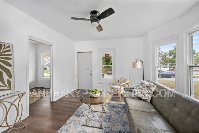 Photo - 1848 Cone St