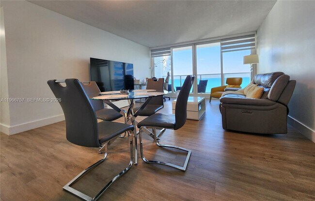 Photo - 3505 S Ocean Dr Unidad 1020