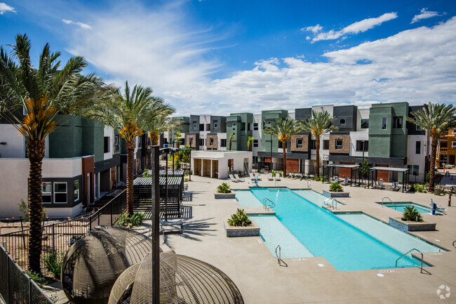Building Photo - Gateway Rental