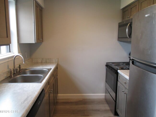 Photo - 1220 Stephen Dr