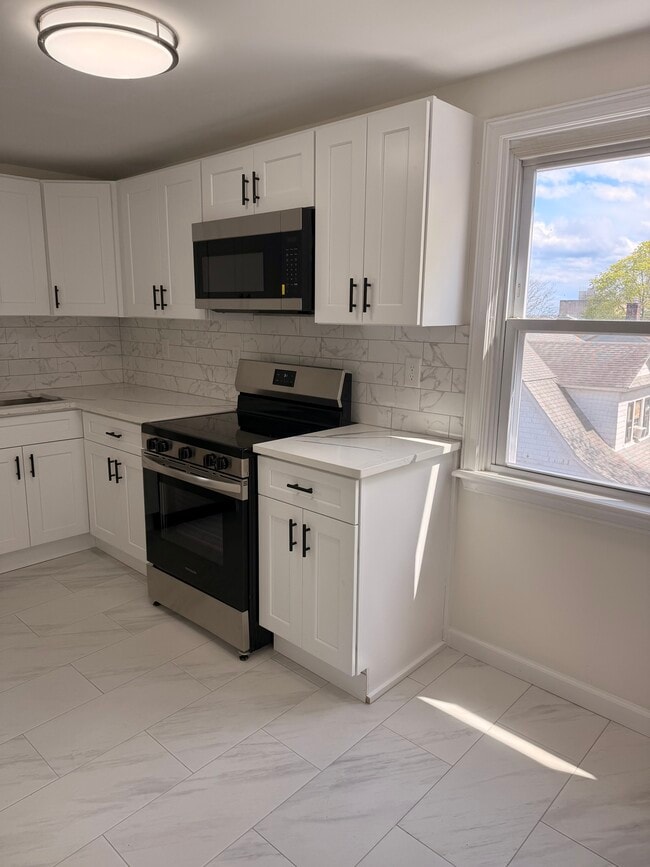 Photo - 173 Fairview Ave Unit 173 Fairview  3