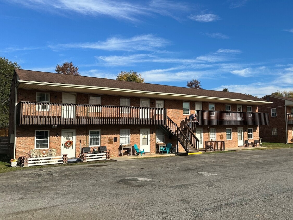 Photo - 103 Wildhurst Ave NE (Roanoke, VA)