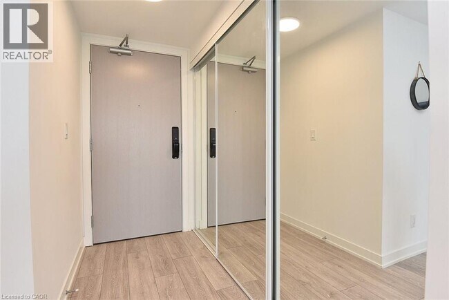 Photo - 3200 Dakota Cmn Unité B1006