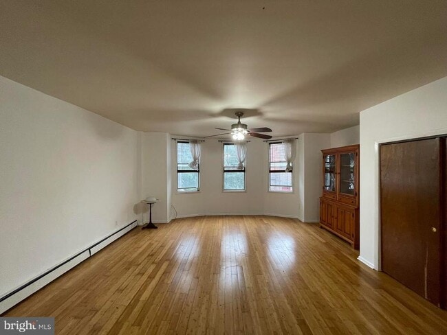 Building Photo - 935 E Passyunk Ave Unit 2ND FLOOR