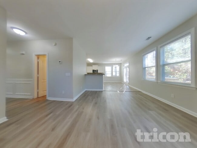 Photo - 5275 Argyll Ln