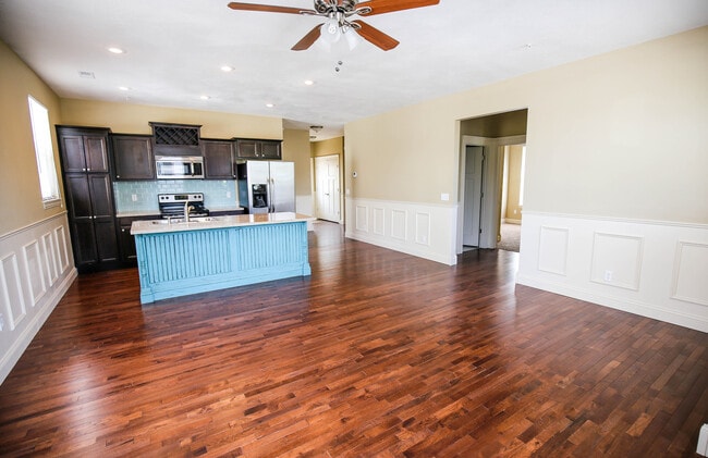 Photo - 1046 E Walnut St