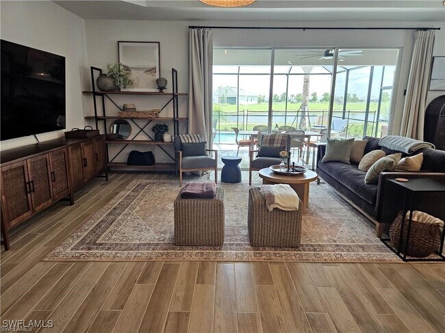 Photo - 5943 Sunningdale St