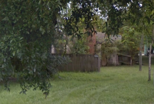 Building Photo - 1125 E 24th St