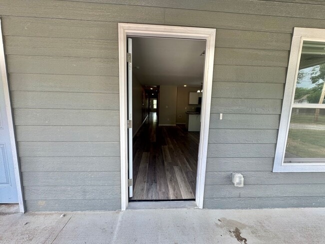 Photo - 1007 N Quincy Ave Unidad B