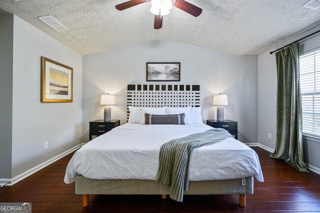 Building Photo - 1431 Bay Overlook Dr