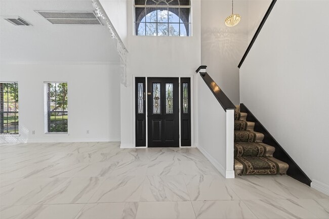 Photo - 2431 Parkwood Ln