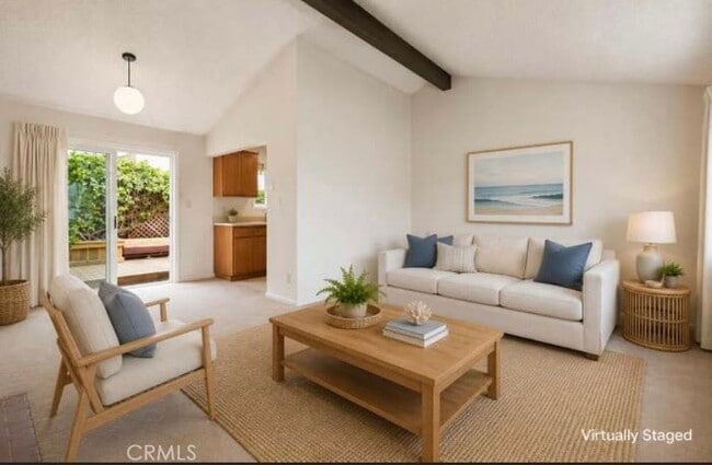 Photo - 325 Palisades Dr