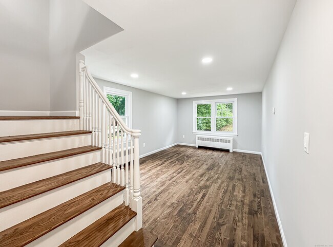 Photo - 85 Cold Spring Cir