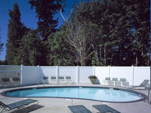 Piscina - Island Homestead