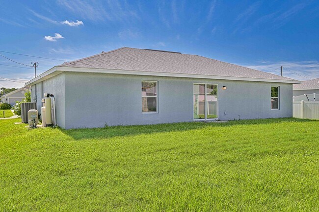 Photo - Spacious Three-Bedroom Home with Open Floor Plan, Large Yard