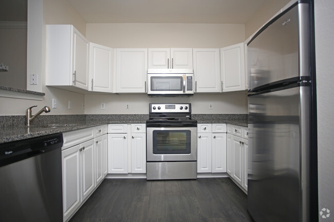 Interior Photo - The Apartments at Aberdeen Station