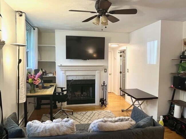 Photo - 84 W Concord St Unit 1