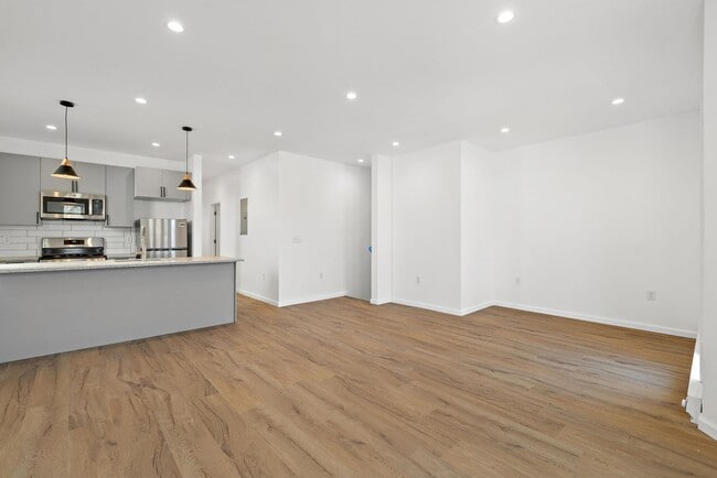 Photo - 20 Delaware Ave Unit 1