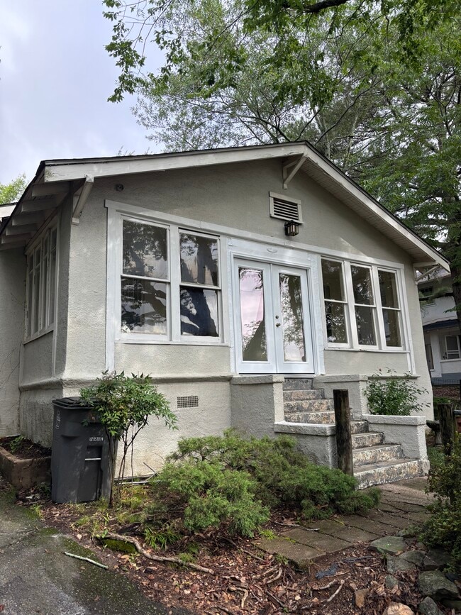 Photo - 126 Parkhill St