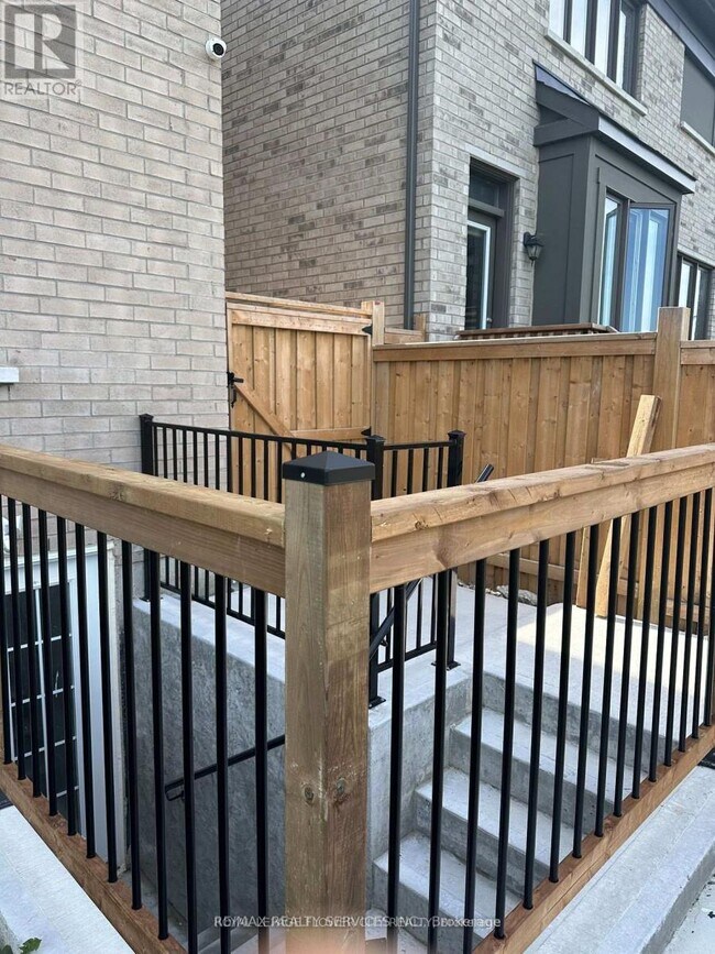 Photo - 21 Divers Rd