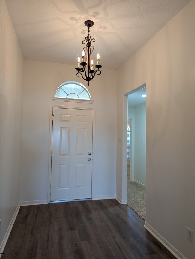 Photo - 5618 Savannah Woods Ln