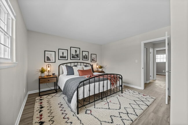 Photo - Cardinal Village Apartments