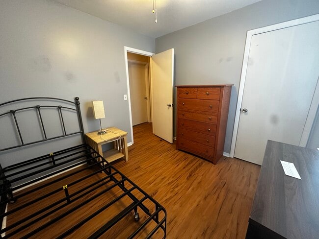 Photo - Wellesley - 2804