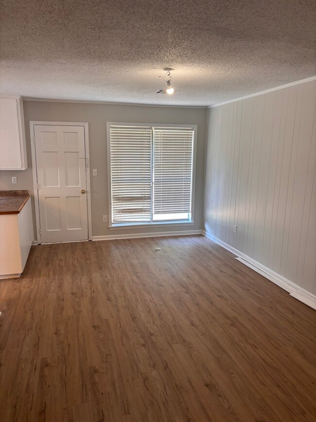 Photo - 5773 Belleau Dr