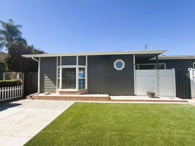 Building Photo - 1857 Fanwood Ave