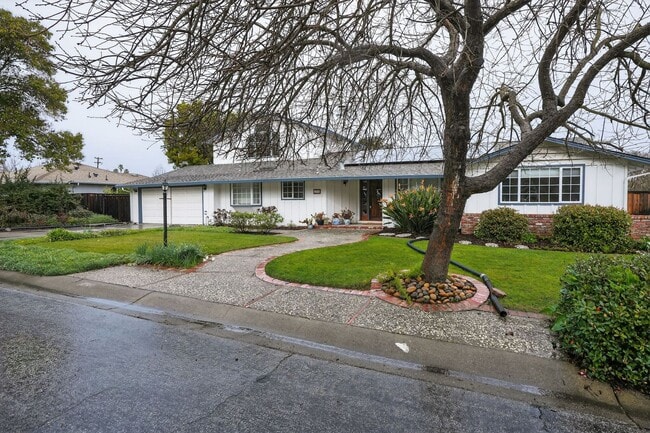 Photo - Absolutely Beautiful 4BR 3.5BA 2 Story Home in quiet neighborhood in Los Altos