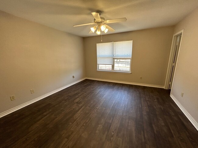 Photo - 2507 Pascal Ct