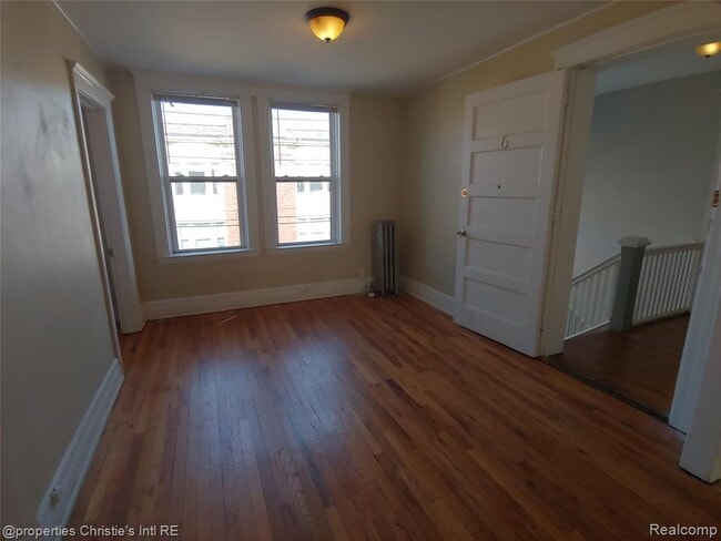 Photo - 1535 W Canfield St Unit 5