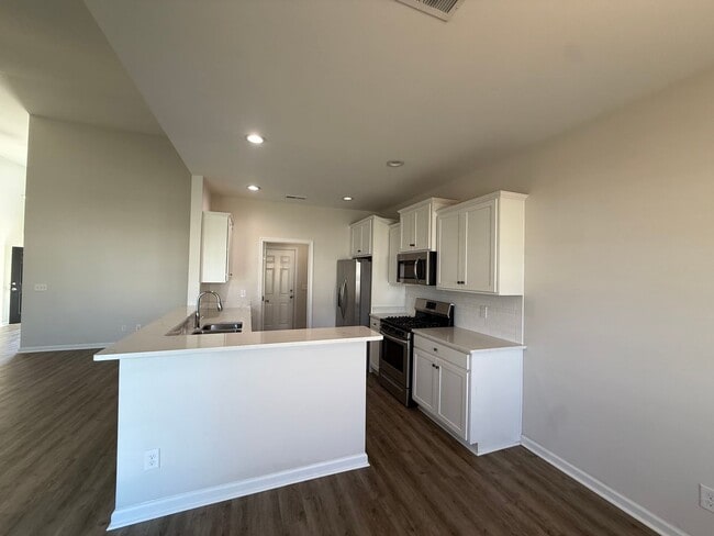 Photo - **Spring Move In Special** Longs - 3 Bedroom/ 2 Bathroom House