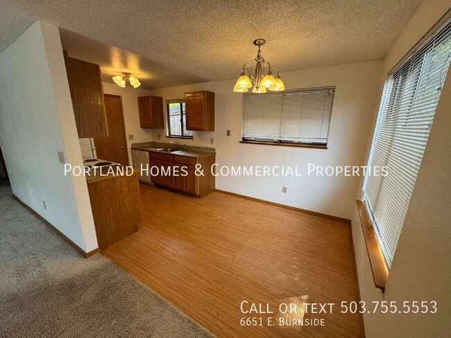 Photo - 6651 E. Burnside-