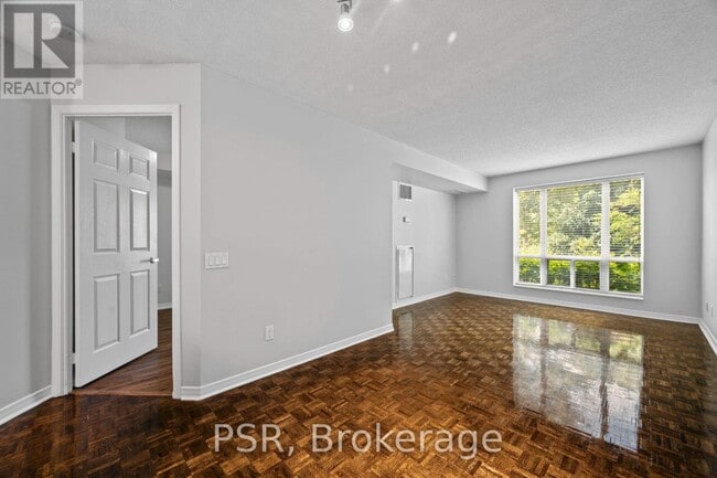 Photo - 515 Rosewell Ave Unit 104