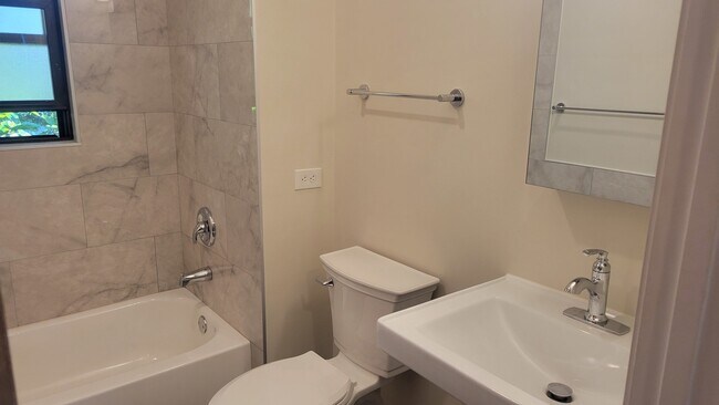 Photo - 10419 S Hale Ave Unit 2A