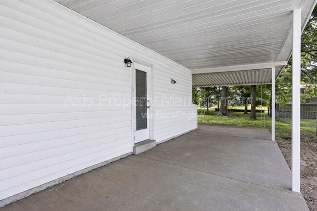 Photo - 906 Chula Dr