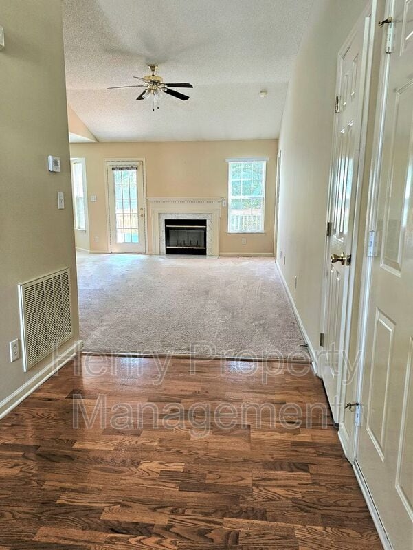 Photo - 109 Gremar Dr.
