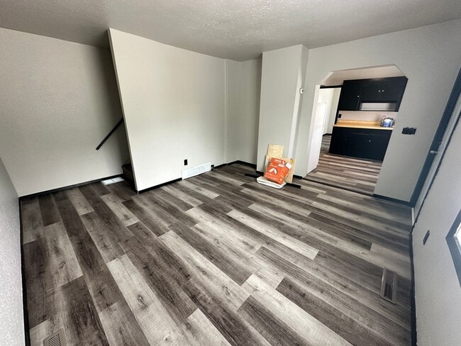 Photo - 510 Hiawatha St Unit 1