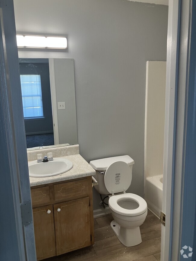 Building Photo - 1051 Gate Cir Rental