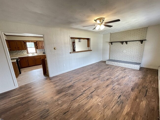 Photo - 154 Trenton Ave