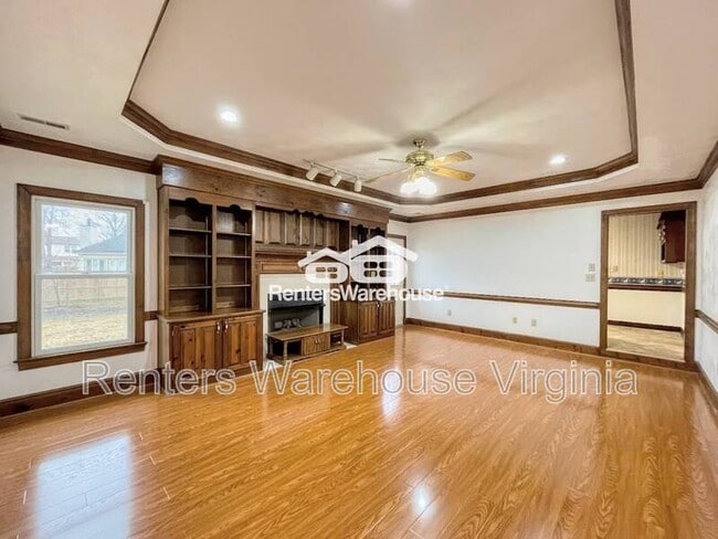 Photo - 352 Peace Haven Dr