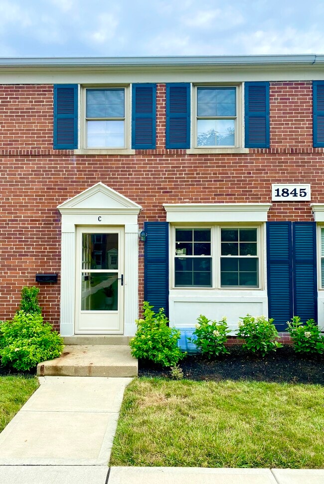 Photo - 1845 Northwest Ct Unit Apt C