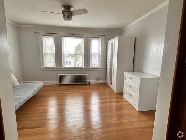Building Photo - 192 Kearny Ave Unit 3 Rental