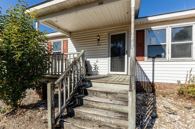 Photo - 700 Western Ave