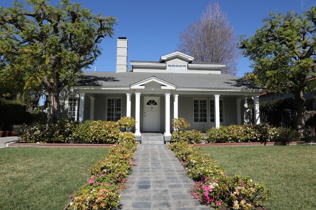 Photo - 1309 E Orange Grove Blvd Unidad 4