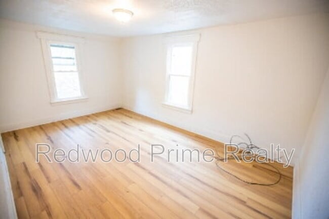 605 Coleman Ave